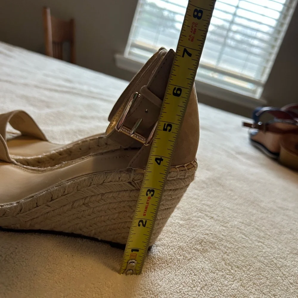 Vince Camuto‎ Beige Espadrille Sandals